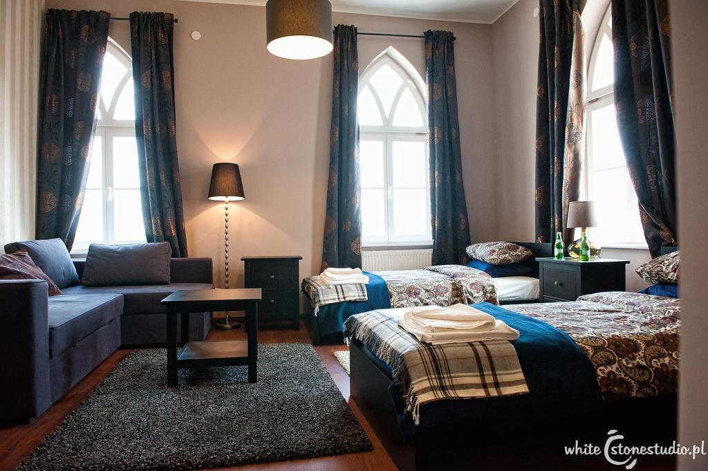 Skansen Nagawki Hotel Dmosin Buitenkant foto